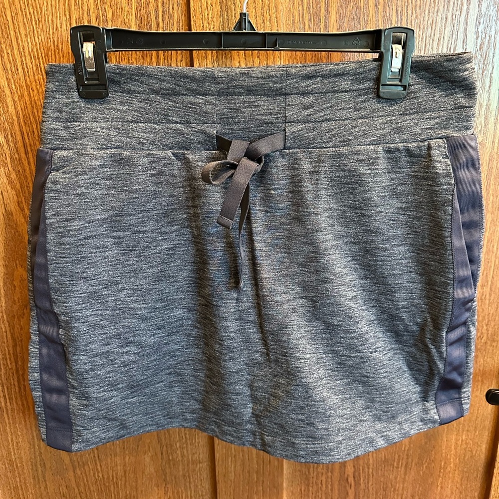 Athleta Gray Skorts with Elastic Waistband